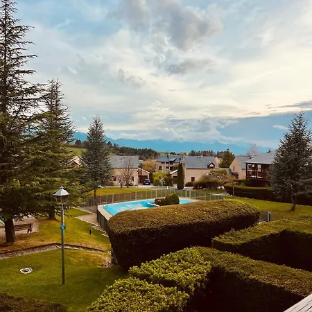 Refugi La Cerdanya, And Pool La Cerdana