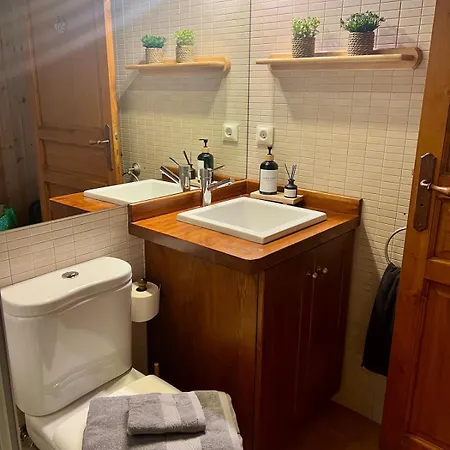 Апартаменты Refugi La Cerdanya, And Pool La Cerdana Бур-Мадам